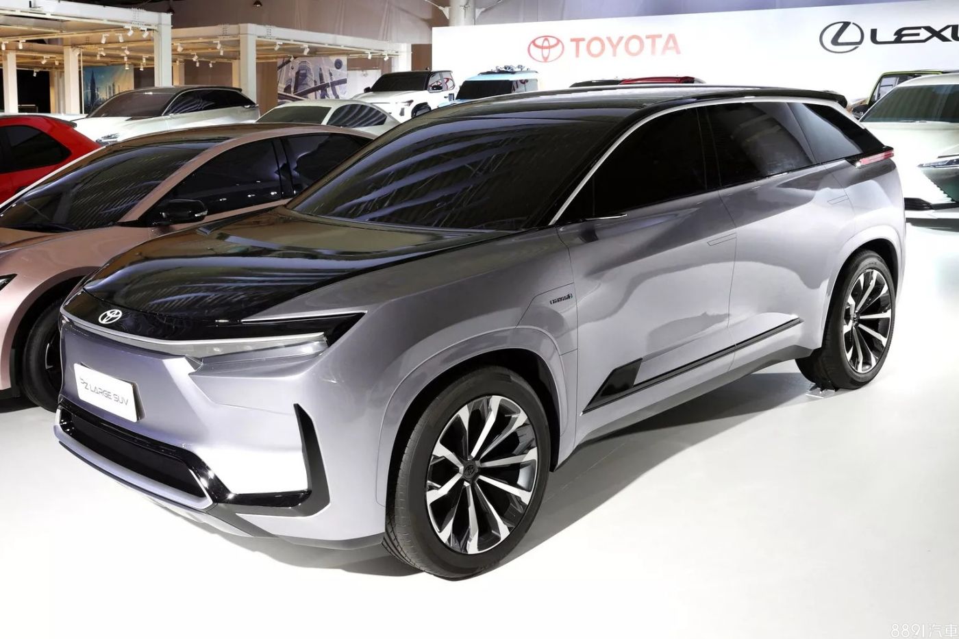 丰田全新车款预计明年见 是7人座纯电休旅！