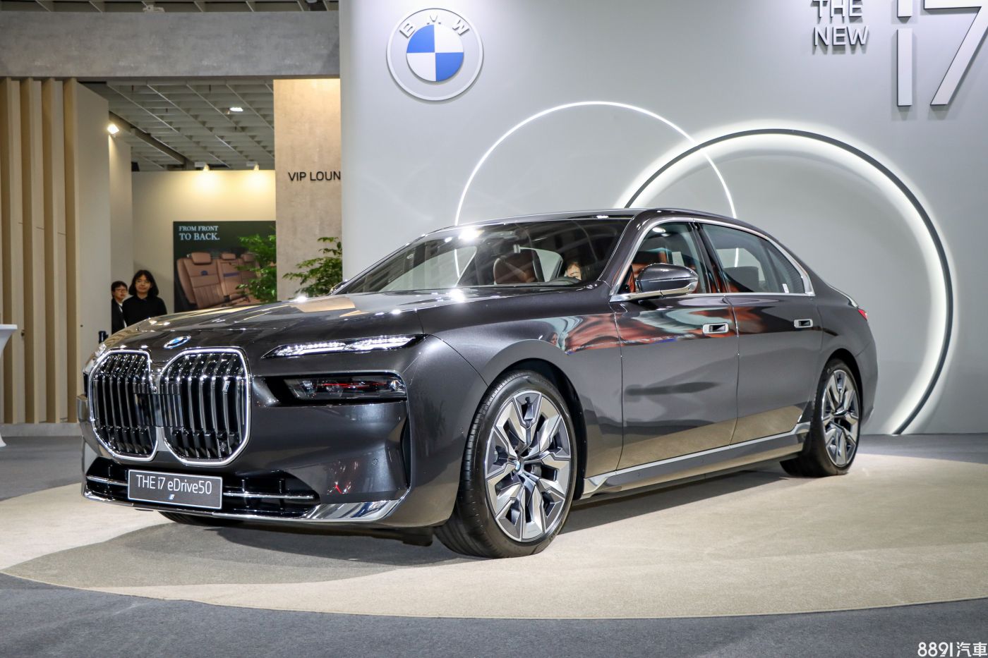 【2024台北车展】新年式BMW i7换动力降百万！大改款520i同步现身