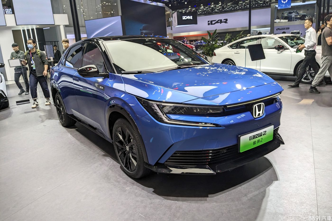 【2024北京车展】Honda e:NP2超诱人！扮相科幻的空间魔术师